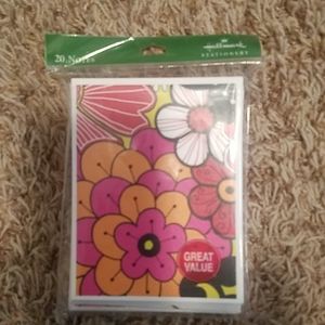 Hallmark Stationary blank inside 20 cards/envelope